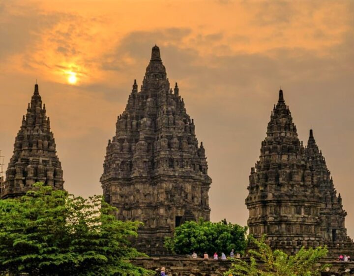 prambanan temple sunset half day tour