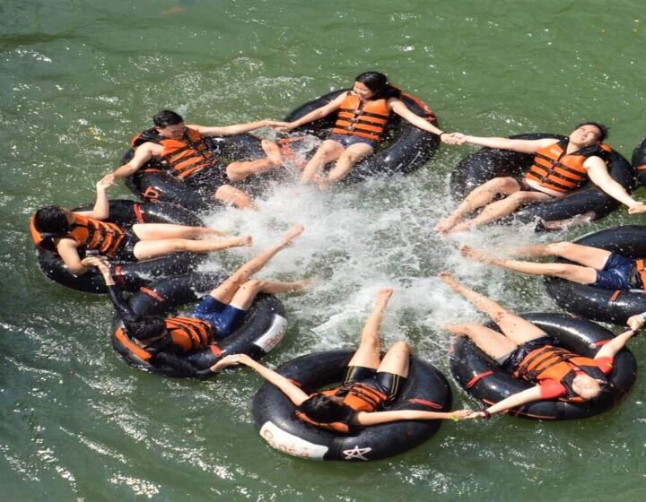 Yogyakarta Pindul Cave Oyo River Tubing Tour