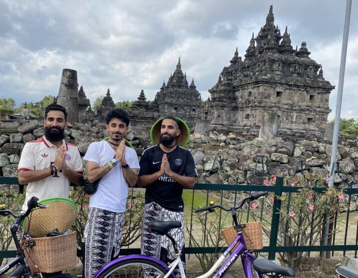 4D3N Yogyakarta Tour Package with Borobudur Sunrise Authentic Yogyakarta Bicycle Tour